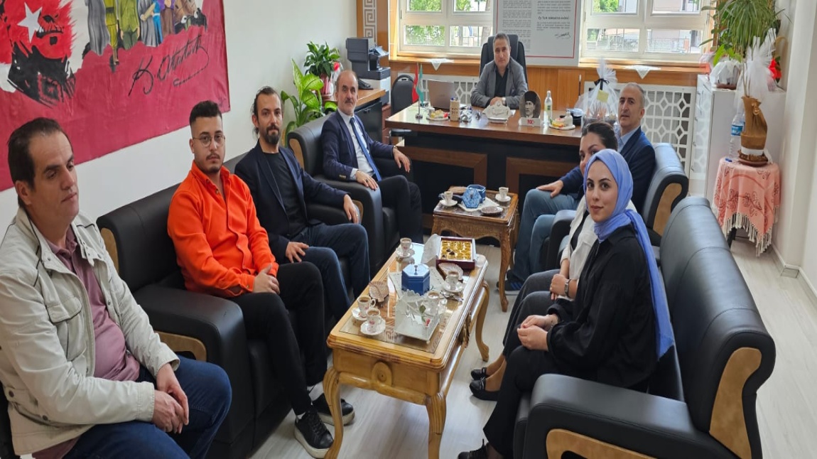 Turhal Uygulamalı Bilimler Fakültesi Dekanı Sayın Prof. Dr. Ebubekir ALTUNTAŞ ve öğretim üyeleri Kurumumuzu ziyaret ettiler.